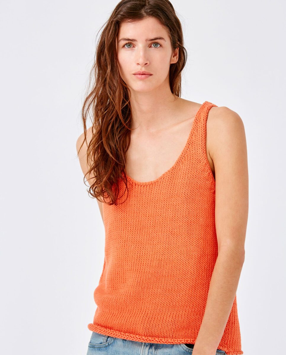 top-woman-no1-coral-3