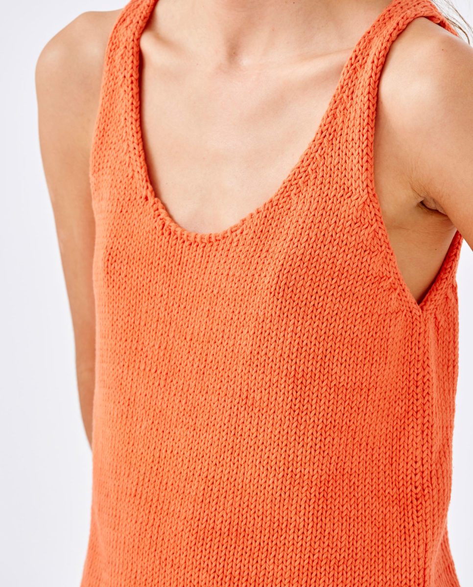 top-woman-no1-coral-5