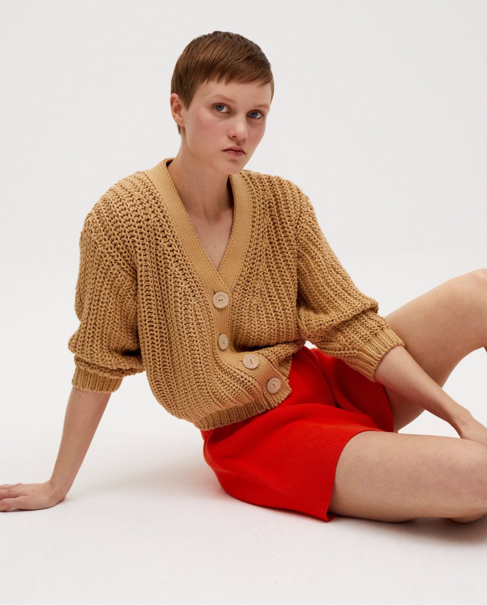 cardigan-woman-no18-mini-clay-pot-4