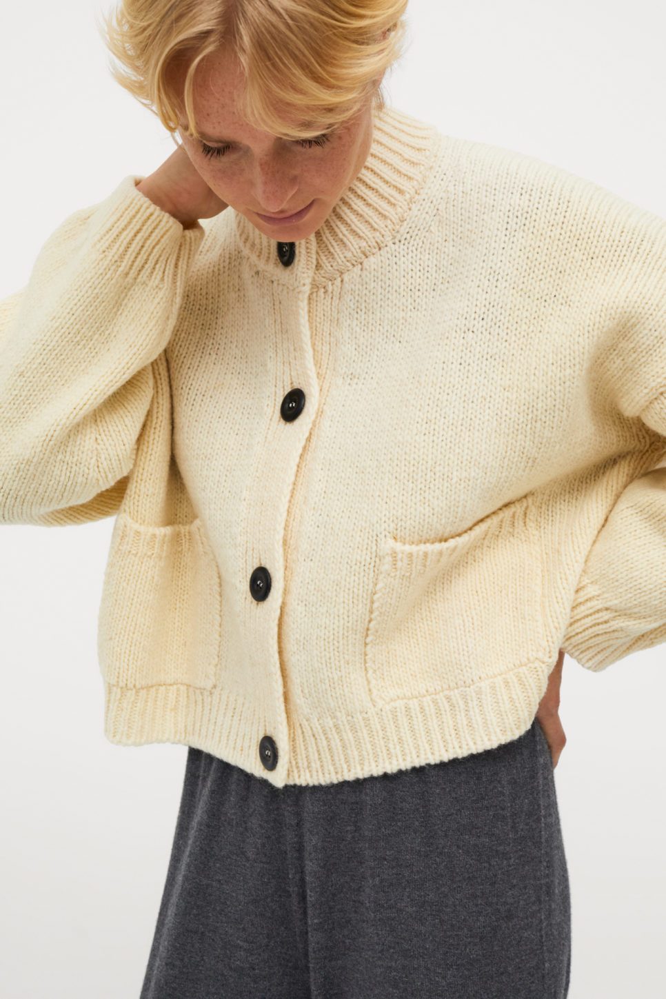 cardigan-woman-no23-natural-10