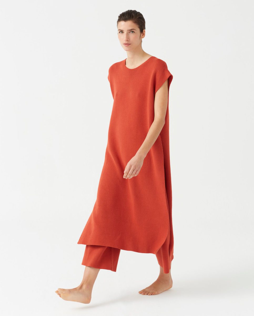 cape-woman-no35-pimenton-dulce-1