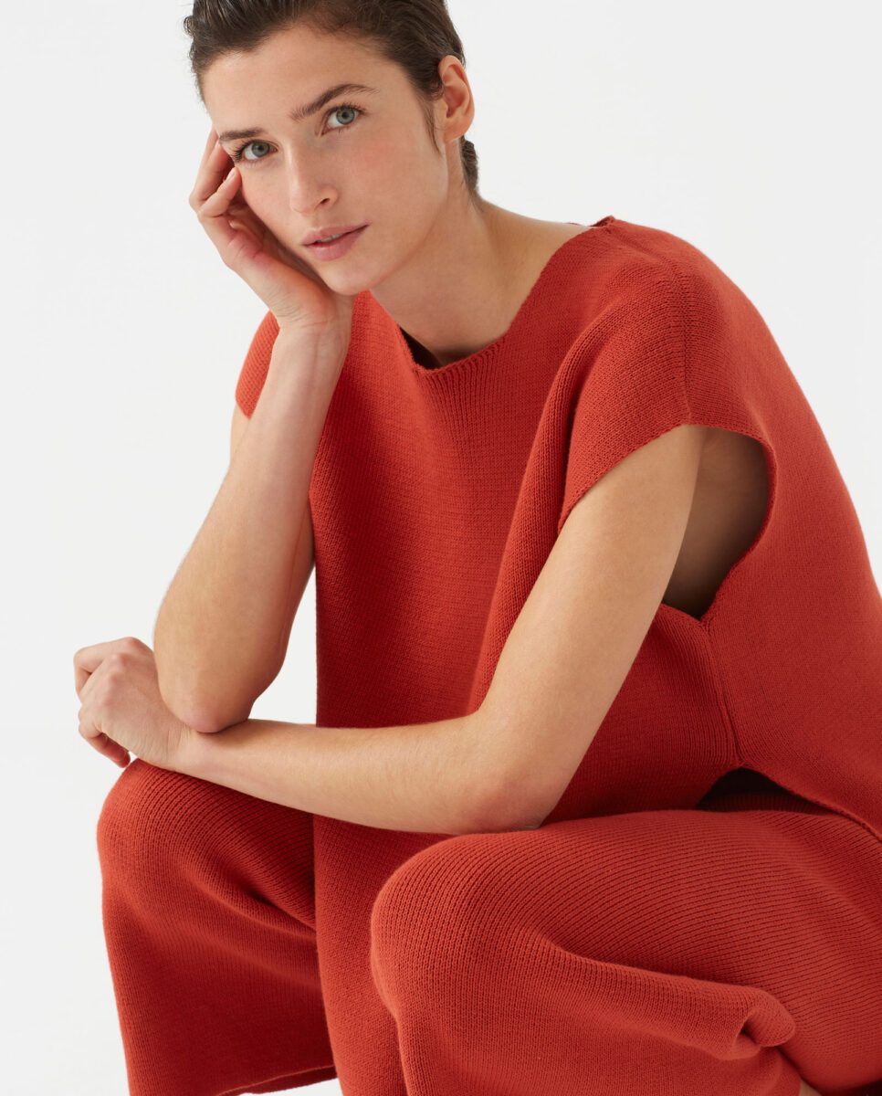 cape-woman-no35-pimenton-dulce-2