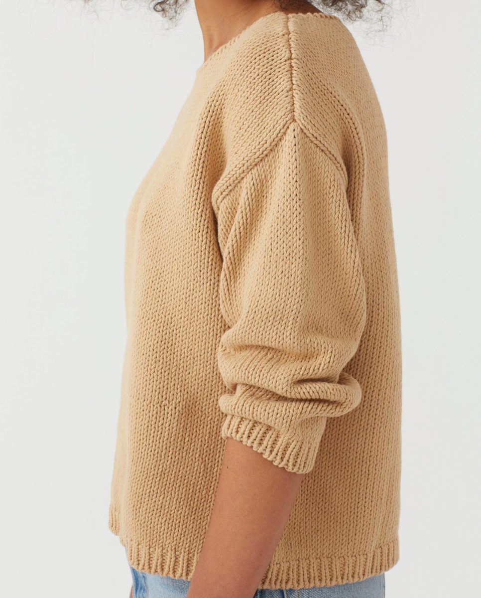 jumper-woman-no3-clay-pot-5
