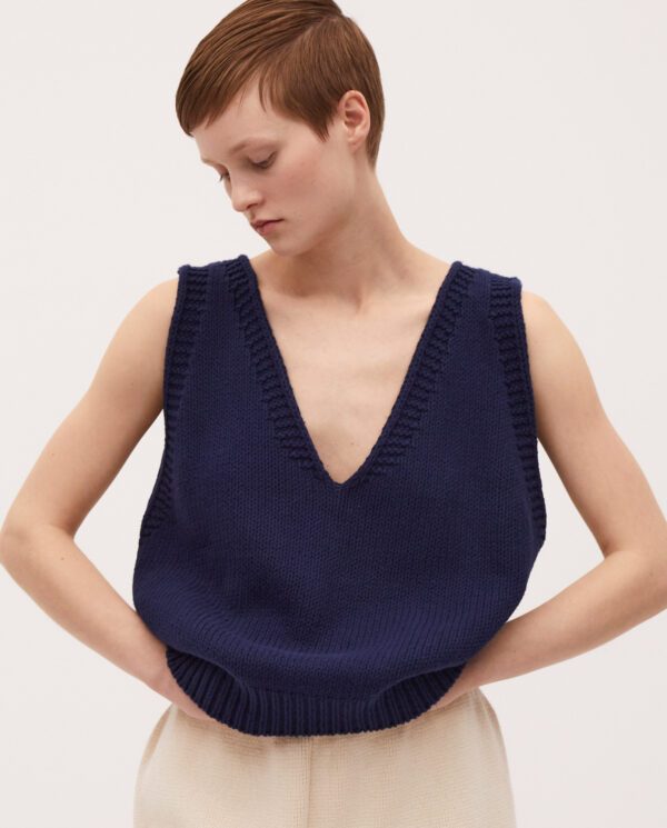 vest no24 navy