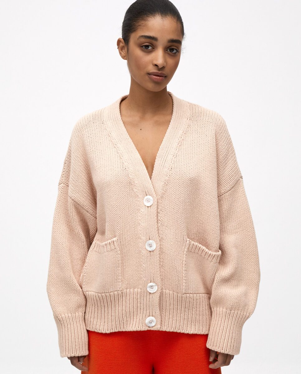 cardigan-no16-strawberry-shake
