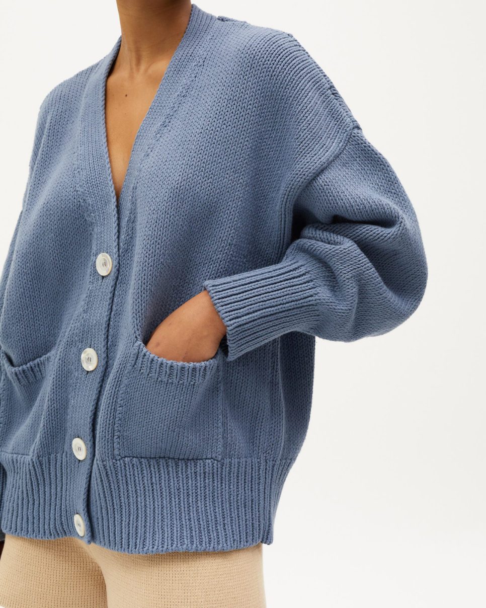 cardigan-woman-no16-midnight-ocean-1