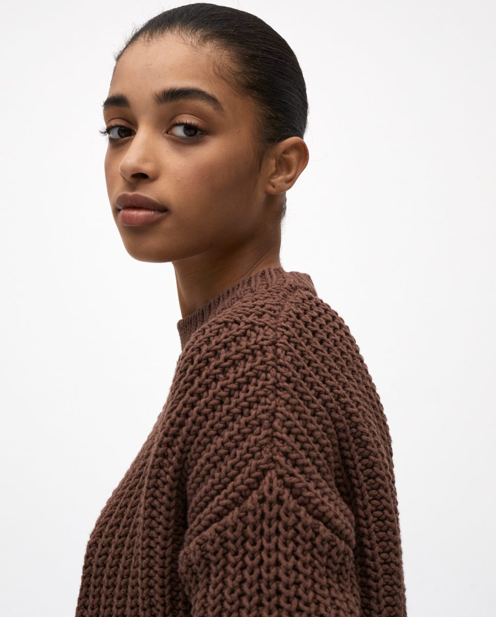 jumper-woman-no18-bittersweet-2