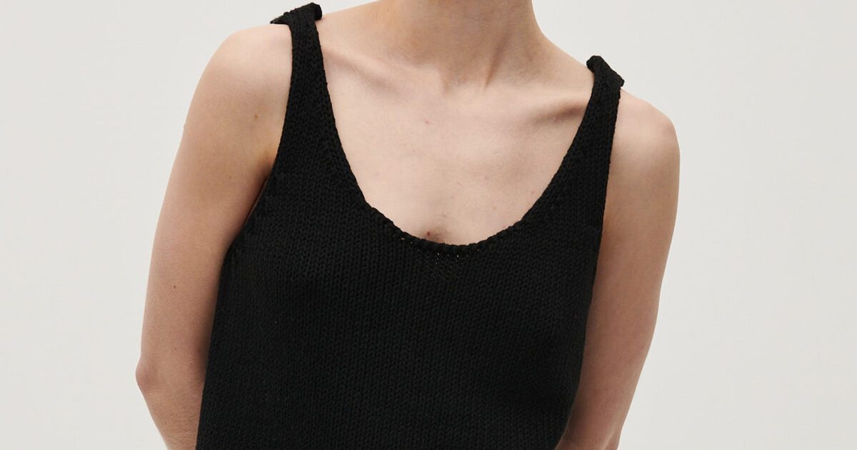 Black top (AA)