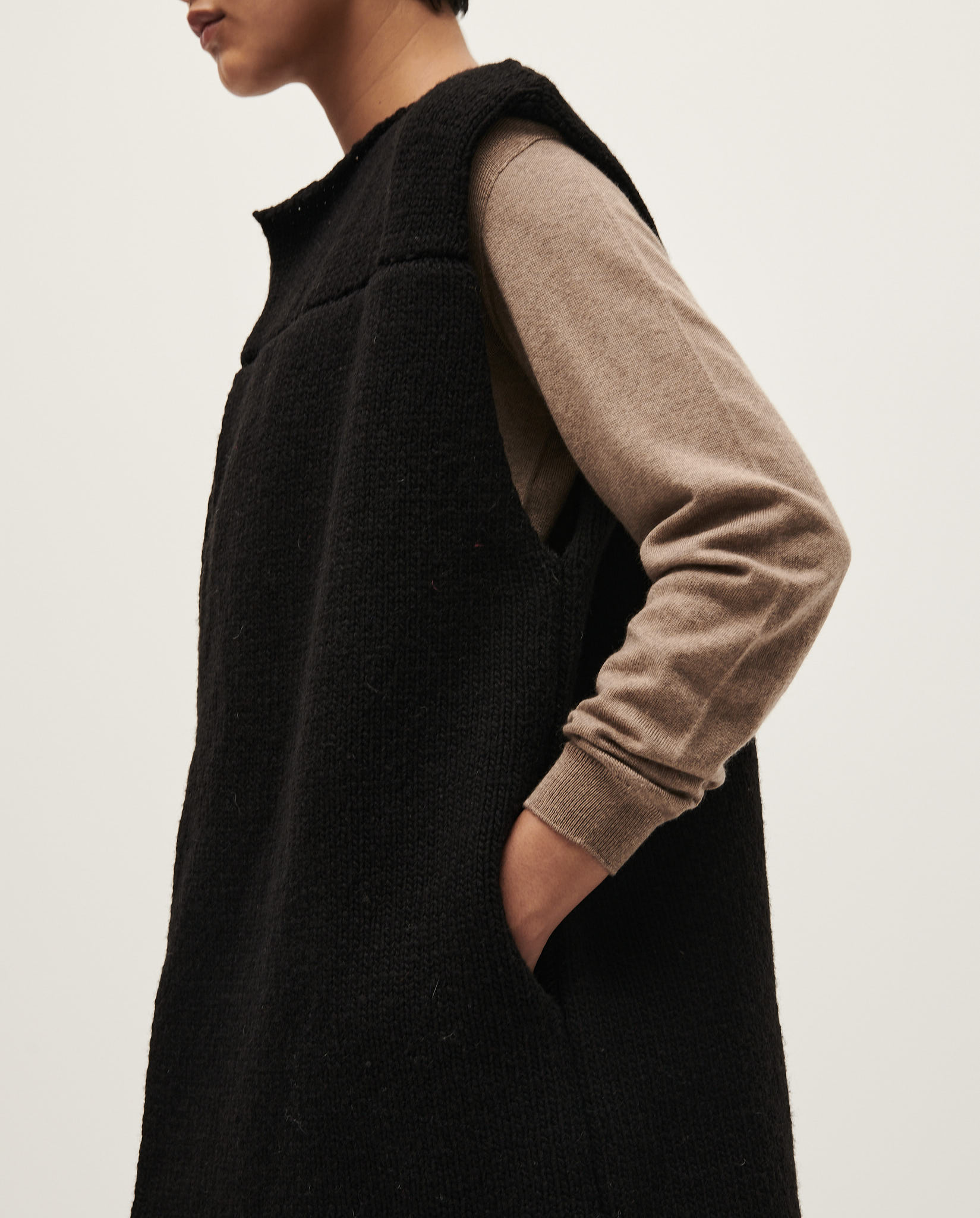 Barbara Vest Black