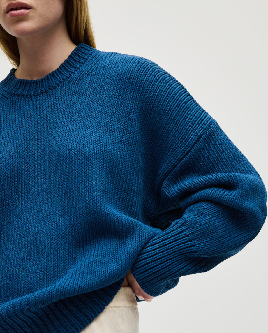 jumper no16 deep water
